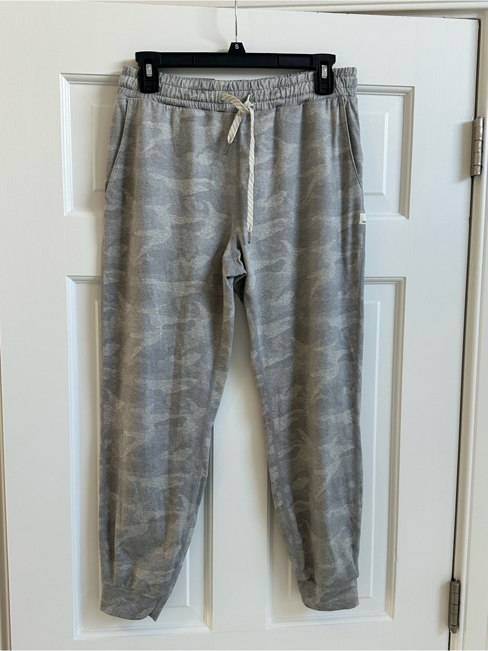 Vuori Light Gray Camo Cropped Joggers